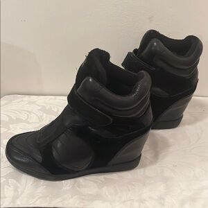 DKNY Stylish Black Women's Wedge Sneakers